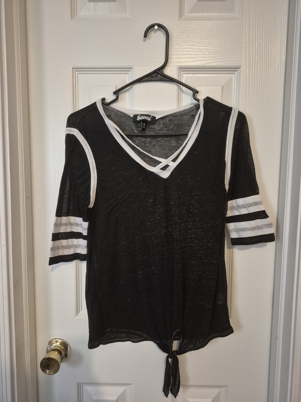 Sauci Black V-Neck Tie-Front Sporty Top